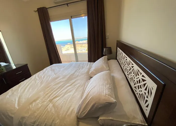 Apartmanhotel Charbel 4*