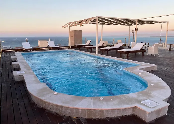 Charbel Apartmanhotel Gurdaka