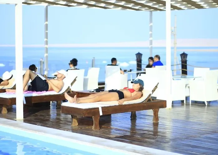 Charbel Apartmanhotel