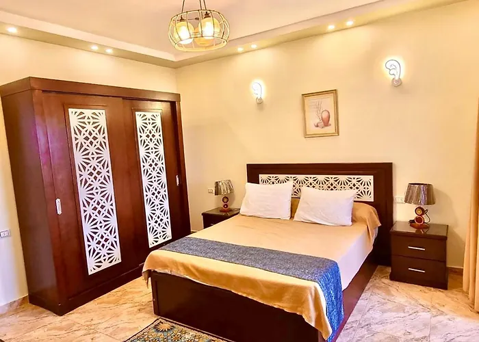 Apartmanhotel Charbel Gurdaka