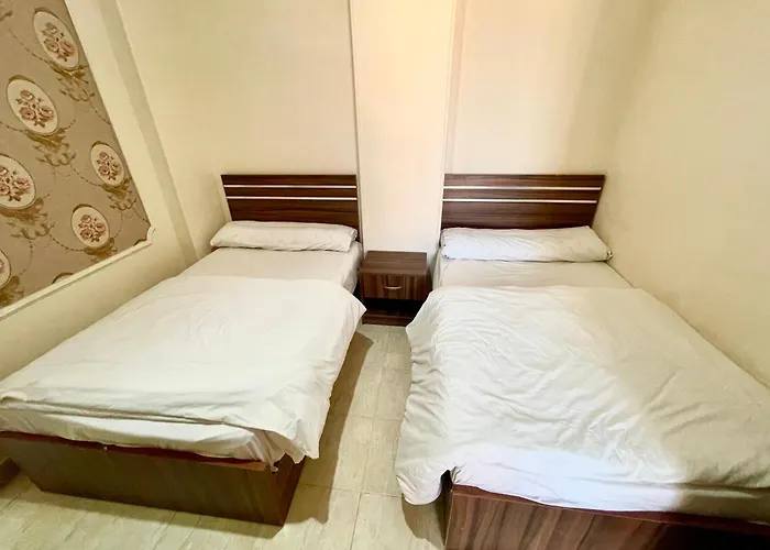 Charbel Apartmanhotel Gurdaka