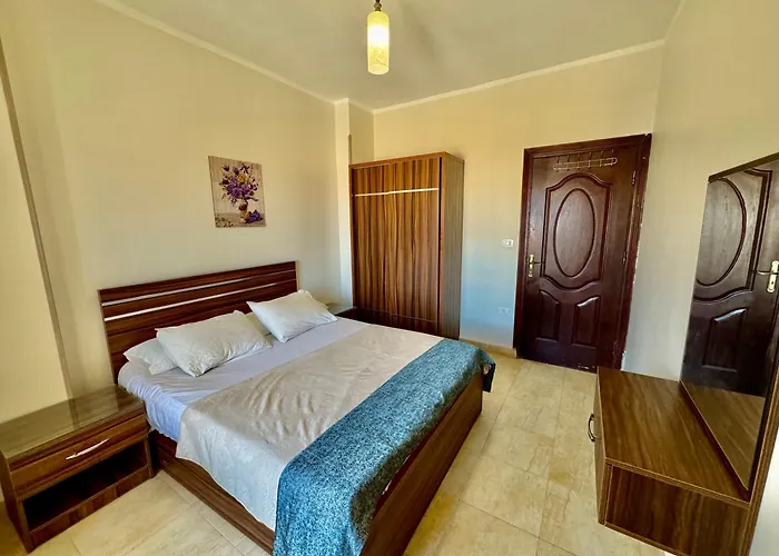 Charbel Apartmanhotel 4*